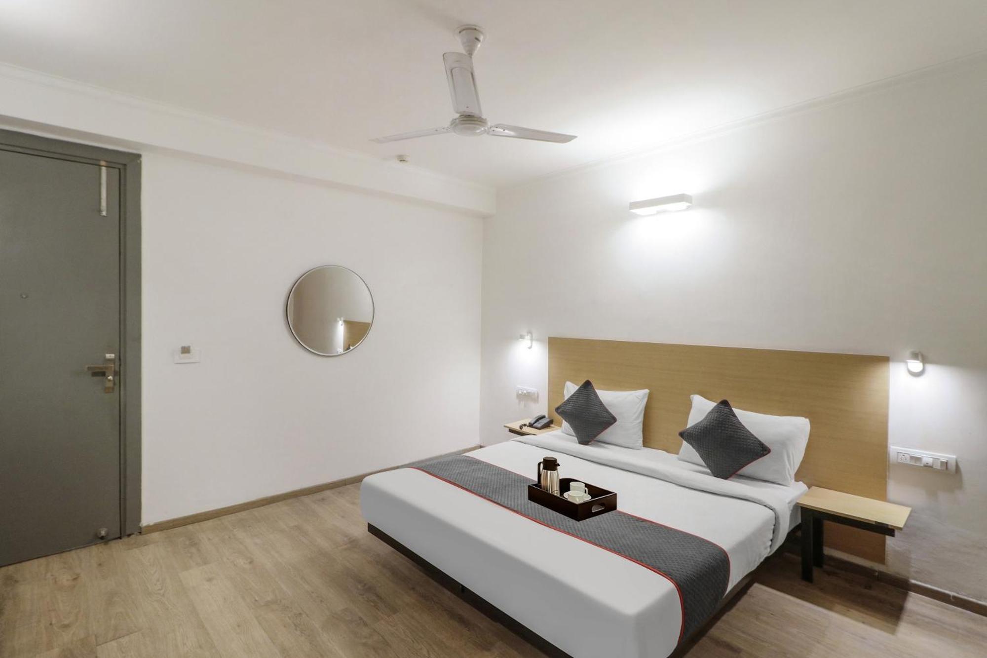 Townhouse Hotel Flora Lite Gurgaon Dış mekan fotoğraf